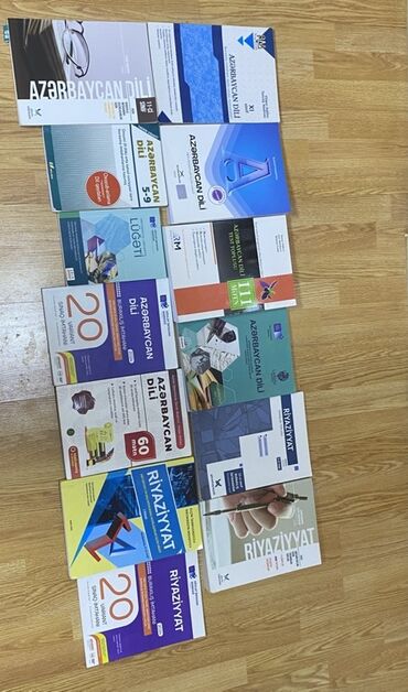 CD, DVD disklər və kassetlər: Azərbaycan dili və Riyaziyyat fənləri üzrə müxtəlif dərsliklər və