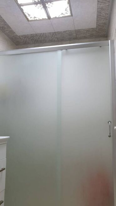 Uzunmüddətli kirayə mənzillər: 9 mkr,Göz xəstəxanası ilə üzbəüz,5 mərtəbənin,4-cü mərtəbəsində.2 — 11