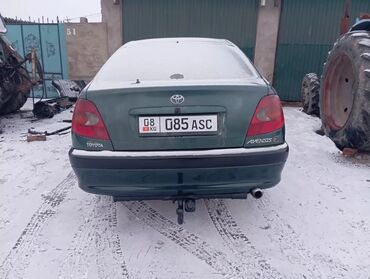 Toyota: Toyota Avensis: 1998 г., 1.8 л, Механика, Газ, Хэтчбэк