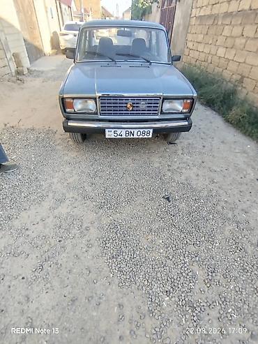 təkər satşı: VAZ (Lada) 2107 sedan - Kuzov: 4 qapılı sedan, boz rəng - Nömrə — 2