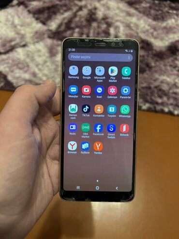 Digər mobil telefonlar: Smartfon – qızılı rəngdə Xüsusiyyətlər və dizayn: - Ekran: tam ön — 11