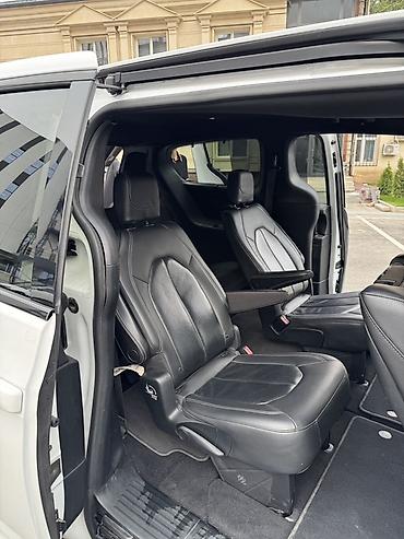 Chrysler: Chrysler Pacifica: 2018 г., 3.6 л, Автомат, Бензин, Минивэн — 5