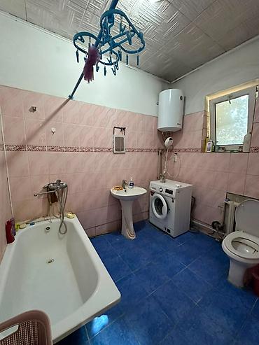 Продажа коттеджей и домов: 💎СРОЧНО ПРОДАЕТСЯ ДОМ 🏢Комнат: 4 📍Район: Ленинский район 🏘️Микрорайон — 3