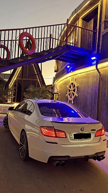 forut satsi: BMW 5 series: 2 l | 2015 il Sedan — 5