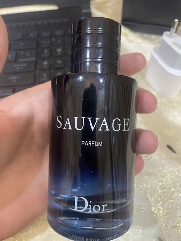 Ətriyyat: Dior Sauvage (ORGİNAL) 100ml az istifadə olunub Bar kod və Qr var