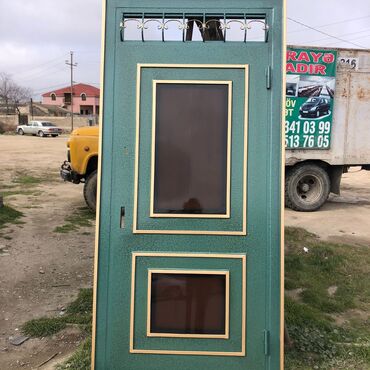 Giriş qapıları: Yeni Giriş qapısı Zamok və çərçivə ilə, Zəmanətli, Ödənişli quraşdırma, Ödənişli çatdırılma, Rayonlara çatdırılma, Ünvandan götürmə — 2