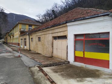 izdavanje poslovnog prostora nis: Izdaje se lokal 15 m2, manji magacinski prostor, ugrađen kontrolni