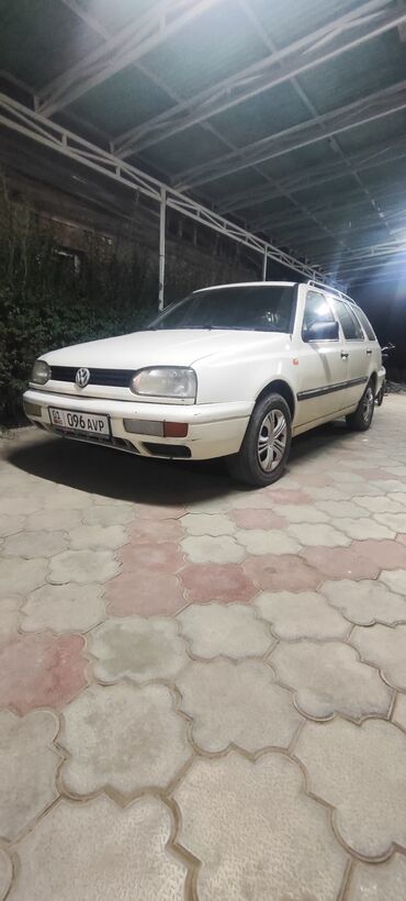 дом на колесах трейлер: Volkswagen Golf: 1997 г., 1.8 л, Механика, Бензин, Универсал