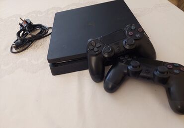 PS3 (Sony PlayStation 3): PS4 (Sony Playstation 4)