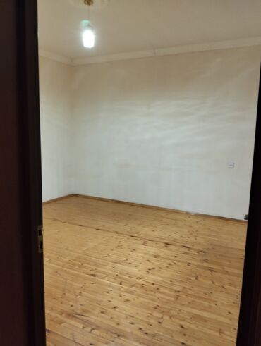 Uzunmüddətli kirayə evlər: 100 kv. m, 3 otaqlı, Kombi, Qaz, İşıq -da lalafo.az — 8 Uzunmüddətli kirayə evlər: 100 kv. m, 3 otaqlı, Kombi, Qaz, İşıq — 8