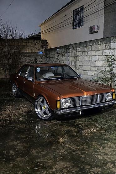 maşın lalafo: Klassik Ford Taunus sedan. 1973-cü il. Bütün sənədləri qaydasındadır — 10