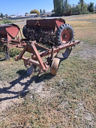 Зерновые сеялки: Трактор Мтз 80. преспадборшик.кыргызстан сейлка хорошем состоянии — 3