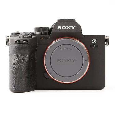 sony a7 iv: Sony Alpha 7 IV (A7) tam kadr güzgüsüz fotoaparat – E‑mount sistemi - — 1