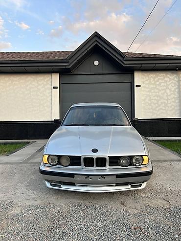 eafc 25: BMW 5 series: 1992 г., Седан — 1