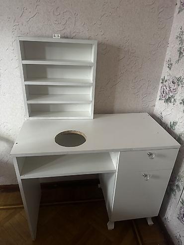 salon oturacaqlari: Düz masa, Siyirməli, Polkalı, Laminat, Kredit yoxdur — 8