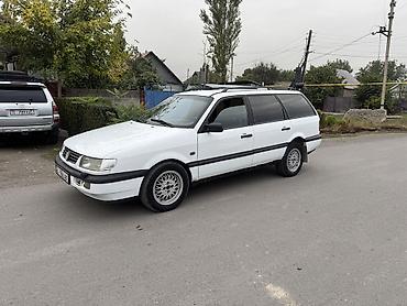 Volkswagen Passat: 1993 г., 2 л, Механика, Бензин, Универсал at lalafo.kg Volkswagen Passat: 1993 г., 2 л, Механика, Бензин, Универсал