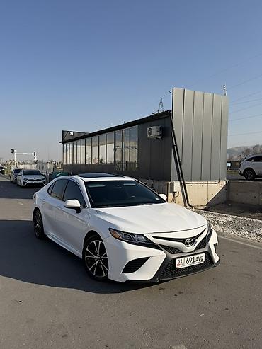 byd song plus: Toyota Camry: 2018 г., 2.5 л, Автомат, Бензин, Седан — 1