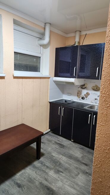 Офисы: Продаю Офис 80 м², С ремонтом, С мебелью, Цокольный этаж этаж — 13