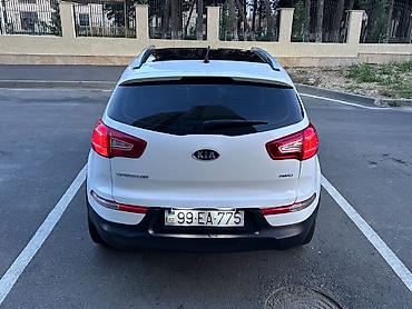 Kia: Kia Sportage AWD krossover Xüsusiyyətlər: - Tam ötürücülü (AWD) — 3