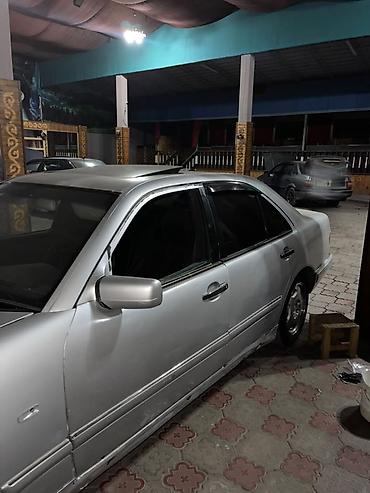 infinity fx35: Mercedes-Benz E-Class: 1996 г., Механика, Седан — 3