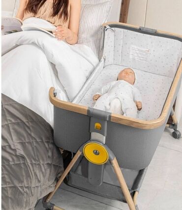 прикроватная кроватка: Прикроватная люлька-колыбель от Ining baby с колесами. Очень удобная и