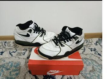 bele sandale na platformu: Nike Air Fly nr.40 odlične!!!