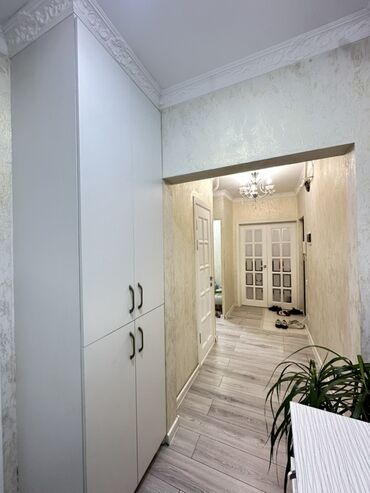 объявление продам квартиру: 2 бөлмө, 54 кв. м, 106-серия, 2 кабат, Дизайнердик ремонт