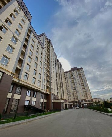 официальная работа: Требуется аккуратный, знающий свое дело дворник во двор жилого дома