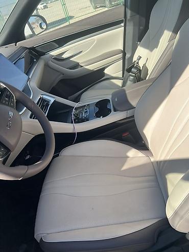 електромобилы: BYD Song Plus: 2024 г., Электромобиль, Кроссовер — 5