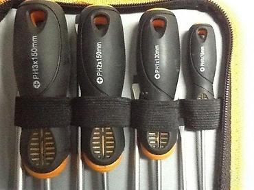 ceo set: KOMPLET ŠRAFCIGERA FINDER | Set srafcigera marke FINDER u prakticnoj — 3