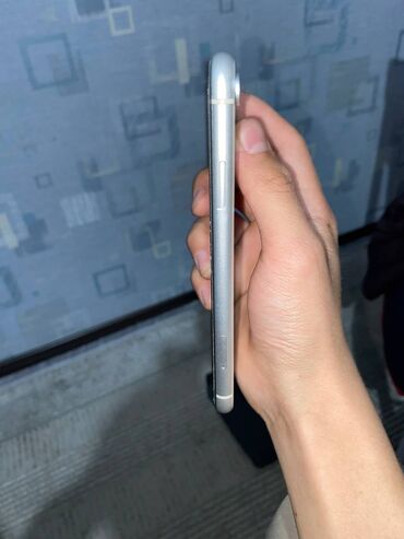 обмен в обе стороны: IPhone Xr, Б/у, 128 ГБ, Белый, Зарядное устройство, Защитное стекло, Чехол, 76 %