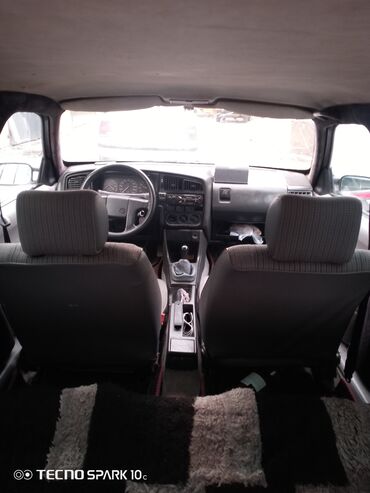 Volkswagen: Volkswagen Passat Variant: 1992 г., 1.8 л, Механика, Бензин, Универсал — 10