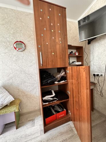 детский стол и стул бишкек: Кийим салуучу шкаф, Колдонулган, Түз, Жыгач
