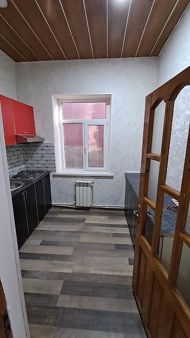 evd: Əmircan qəs. 3 otaqlı, 52 kv. m, Orta təmir — 4