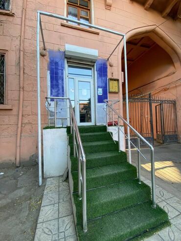 Ofislər: Obyekt İcarəyə verilir. Ofis, diş klinikası, gözəllik salonu ucun — 2