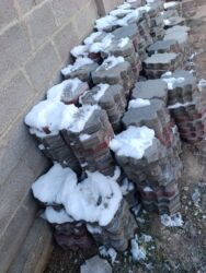 продаю гостиничный дом бишкеке: Брусчатка сатылат 300 сом