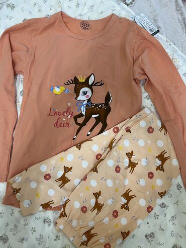 Другие детские вещи: Пижама новая 😍на девочку 7/8 лет качества хб 
800 с