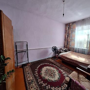 Продажа коттеджей и домов: В самом центре Сокулука СРОЧНО продается дом. 8- соток, в доме — 14