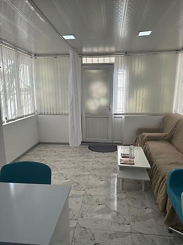 Kommersiya daşınmaz əmlakı: Gözəllik/saç salonu üçün tam təchiz edilmiş obyekt - Fasadda vitrin — 5