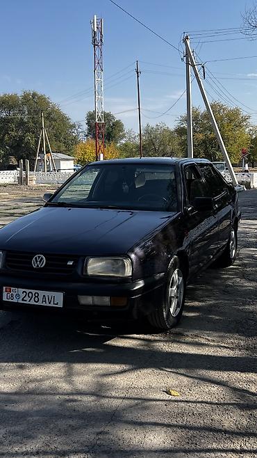 from japan: Volkswagen Vento: 1993 г., 1.8 л, Механика, Бензин, Седан — 1