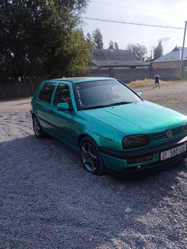 муссо 2 3: Volkswagen Golf: 1995 г., 1.8 л, Механика, Бензин, Хэтчбэк