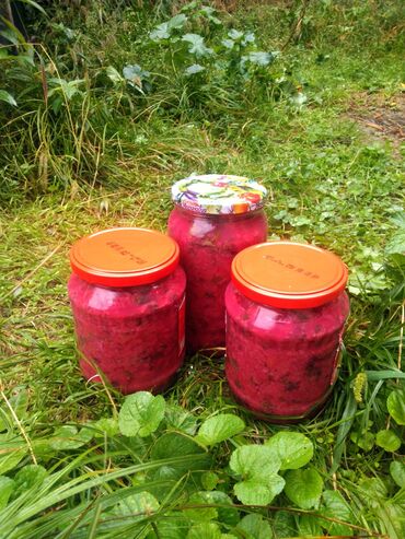 qara cins pencekler: Zoğalın Döyməci 🌿Super dadı var 👍🏻 Tutumu : (1 kg) 🏞️ Şəki rayonunda