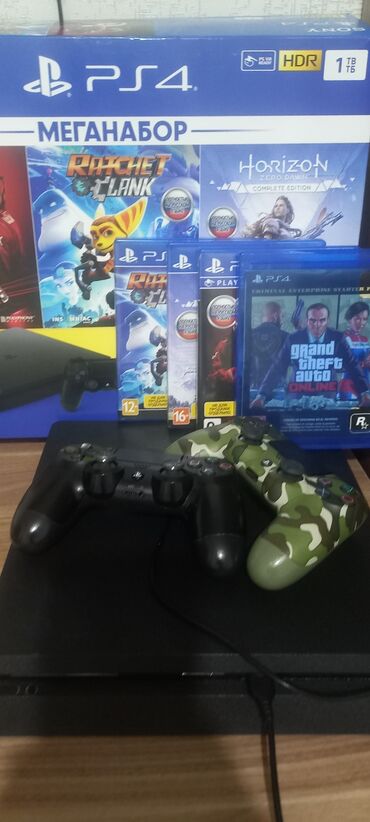 Playstation 4 yeni kimidi az işlenib 400azn