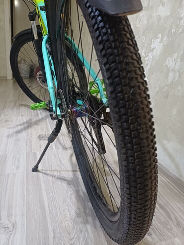 İdman velosipedləri: Dağ velosipedi Trek, 29", sürətlərin sayı: 21 — 8