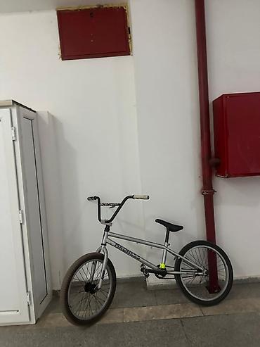 volosipet: BMX tipli velosiped – MADNESS brendi - Korpus: möhkəm, yüngül — 2