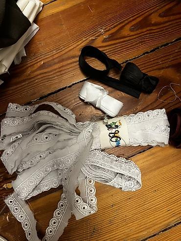 Аксессуары для шитья: Отдам даром Набор для шитья и рукоделия Для штор Пуговицы Для брюк — 4