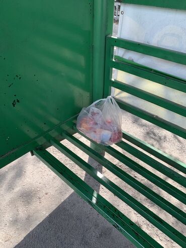 нашел кошелек: Здравствуйте кто забыл(-ла) на Орто-Сайском рынке продуктовый пакет (