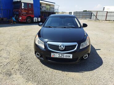 Chevrolet: Chevrolet Cruze: 2011 г., 1.6 л, Механика, Бензин, Седан