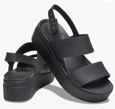 Босоножки, сандалии, шлепанцы: Женские сандали бренда Crocs, модель Бруклин Лоу Ведж. Размер 38