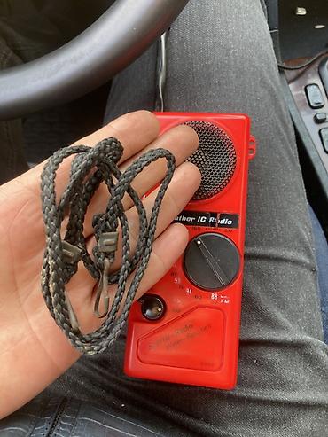 mikrosxem: All Weather IC Radio – portativ AM/FM cib radiosu Xüsusiyyətlər: - — 7
